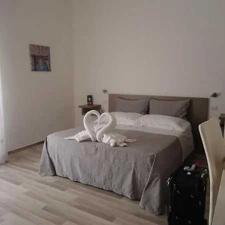 Il Corso In Via Garibaldi By Salentolimit 3* Porto Cesareo