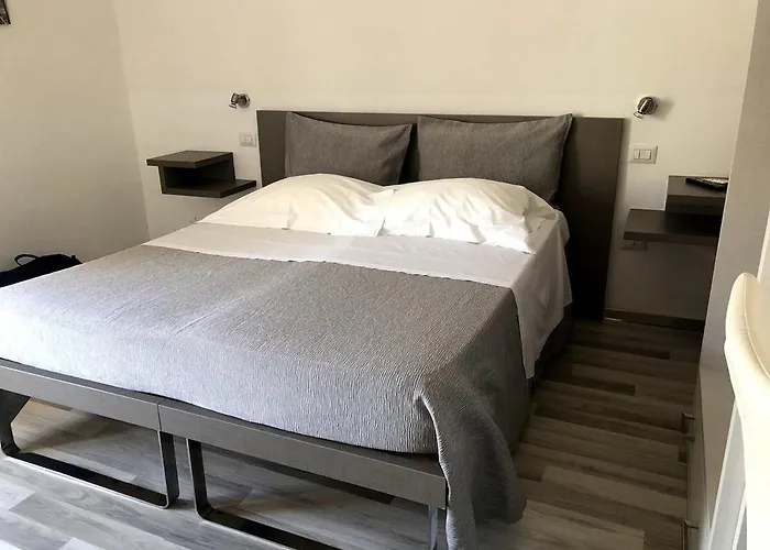 Il Corso In Via Garibaldi By Salentolimit לינה וארוחת בוקר 3*